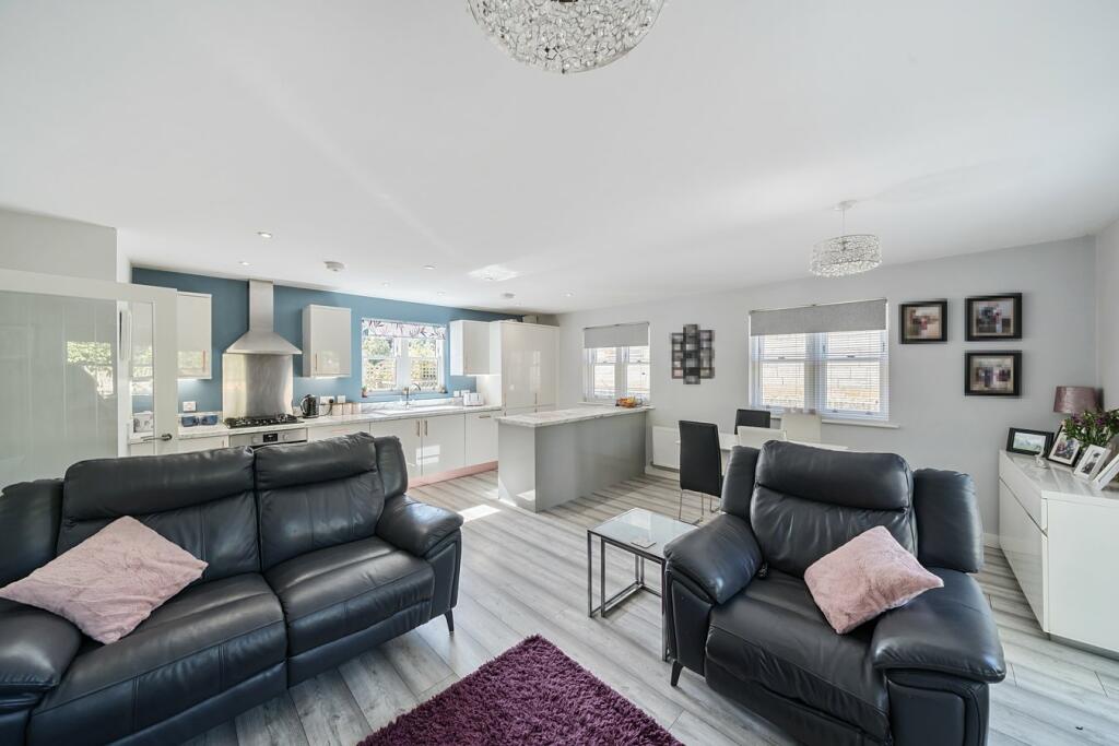 Additional property image - Priorygate Court, Castle Cary, BA7