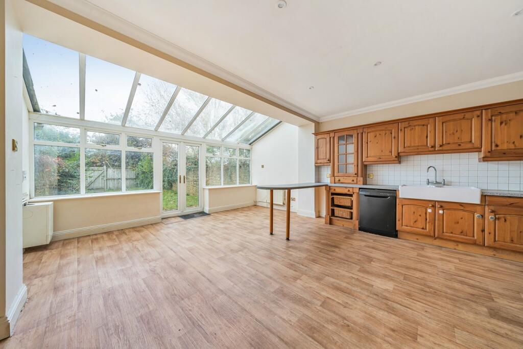 Additional property image - Priorygate Court, Castle Cary, BA7