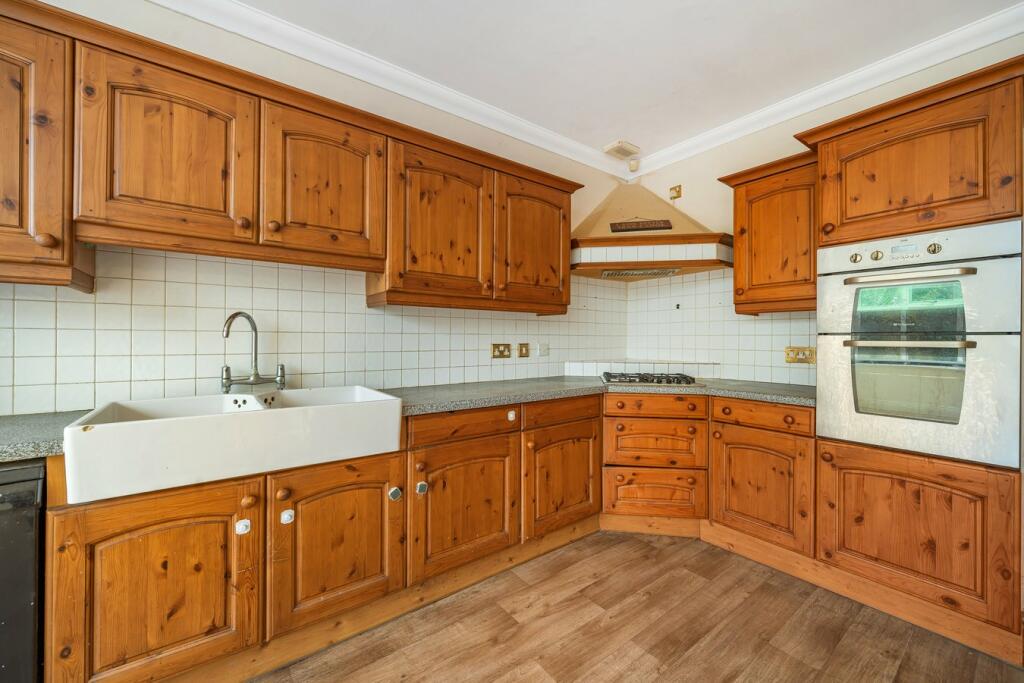 Additional property image - Priorygate Court, Castle Cary, BA7
