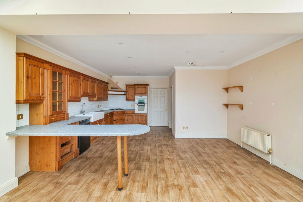 Additional property image - Priorygate Court, Castle Cary, BA7