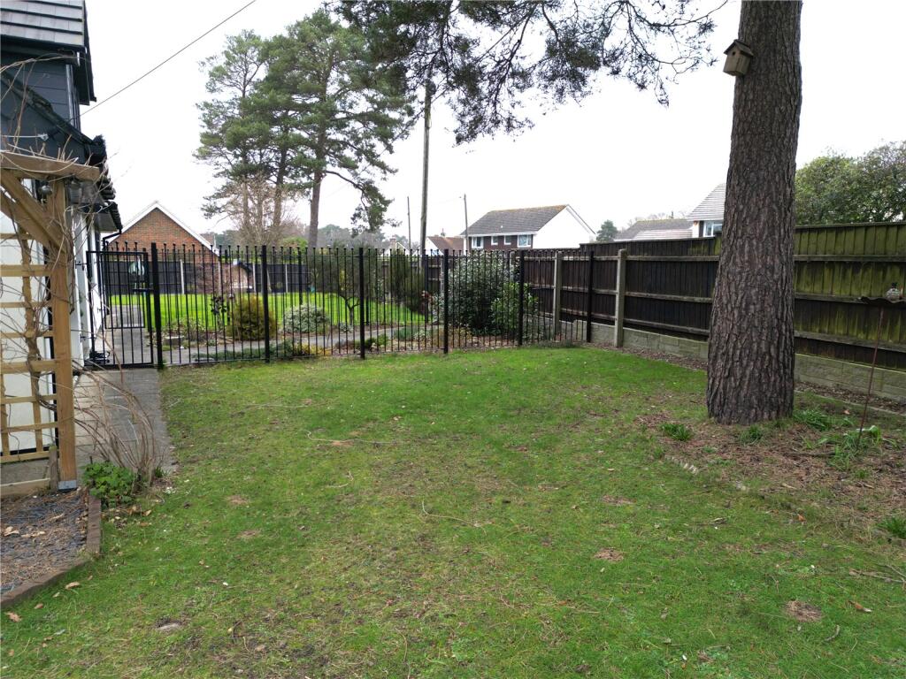 Additional property image - Braeside Road, St. Leonards, Ringwood, Dorset, BH24