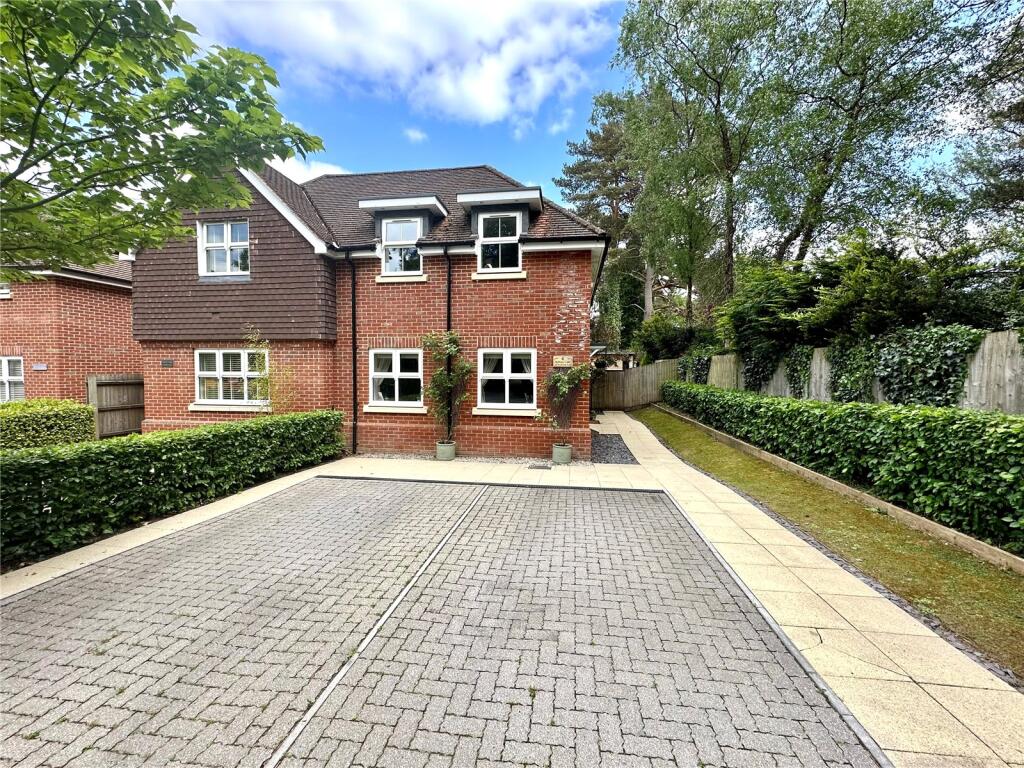 Main image of property: Woolsbridge Road, Ashley Heath, Ringwood, BH24