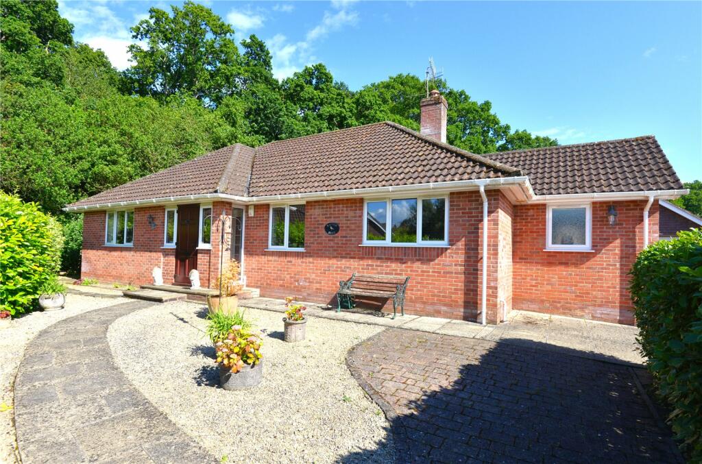 3 bedroom bungalow for sale in Forder's Close, Woodfalls, Salisbury