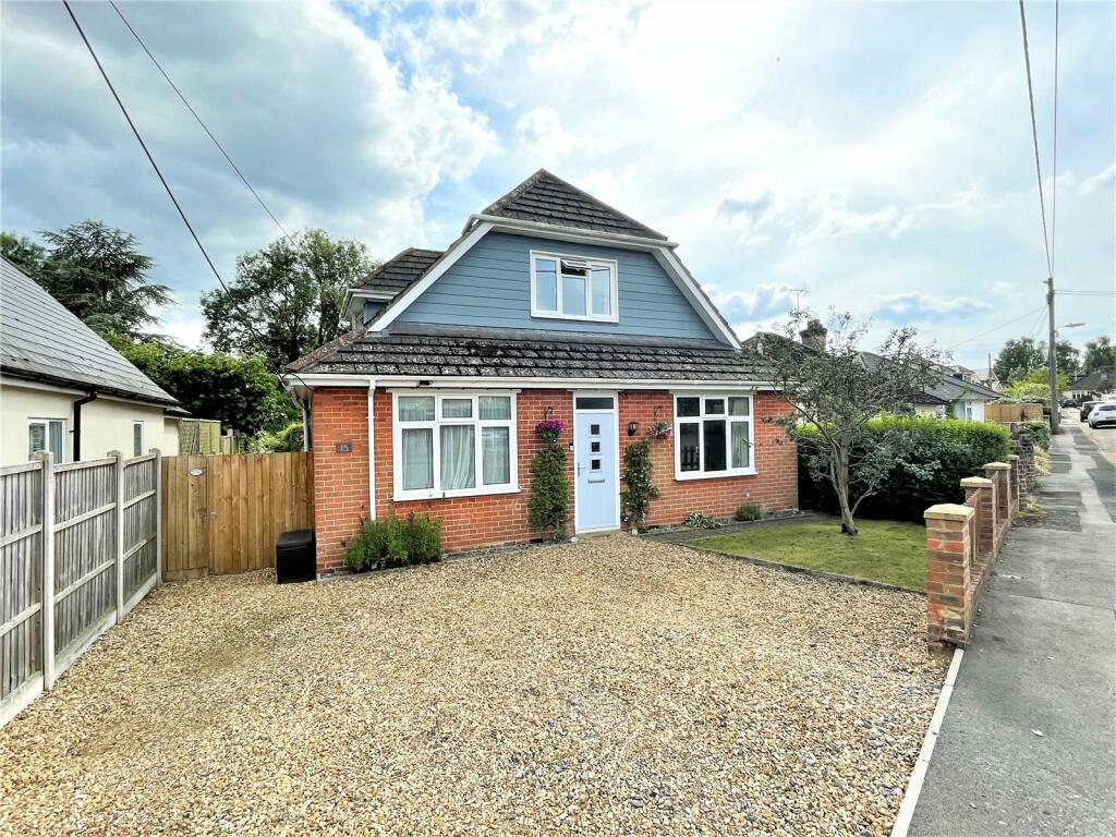 4 bedroom detached house for sale in Jubilee Road, Fordingbridge