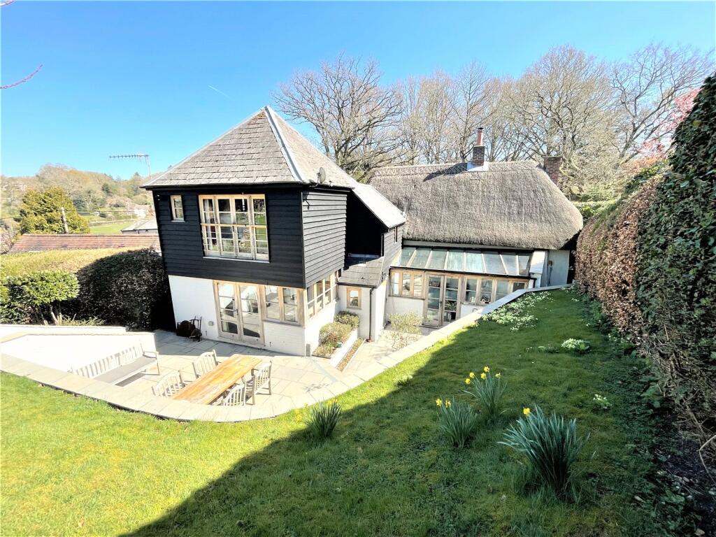 Main image of property: Pentons Hill, Frogham, Fordingbridge, Hampshire, SP6