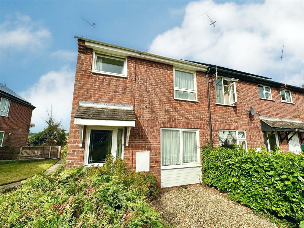 3 bedroom end of terrace house for sale in Stalham NR12