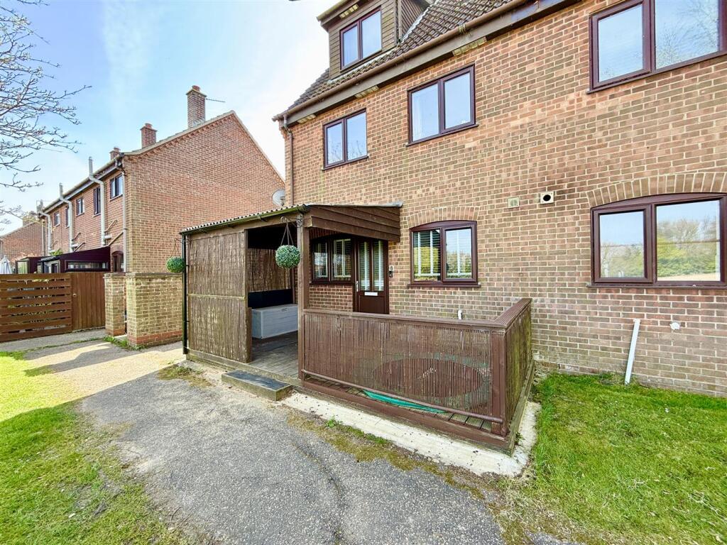 Main image of property: Weavers Close, Stalham, NR12