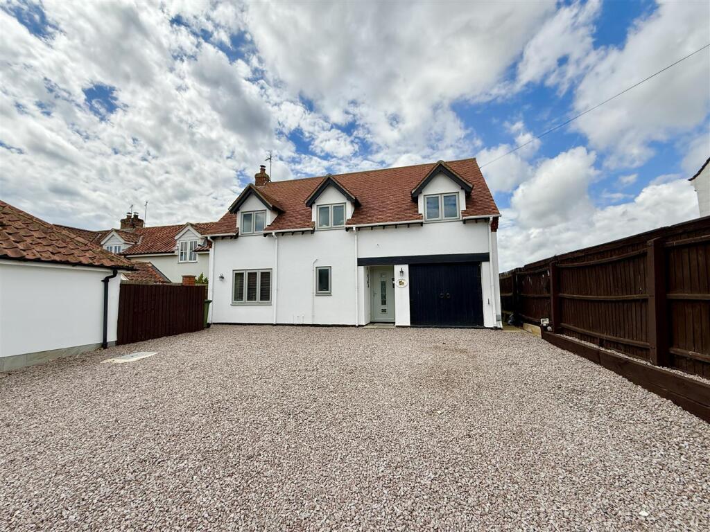 Main image of property: The Street, Hickling, NR12