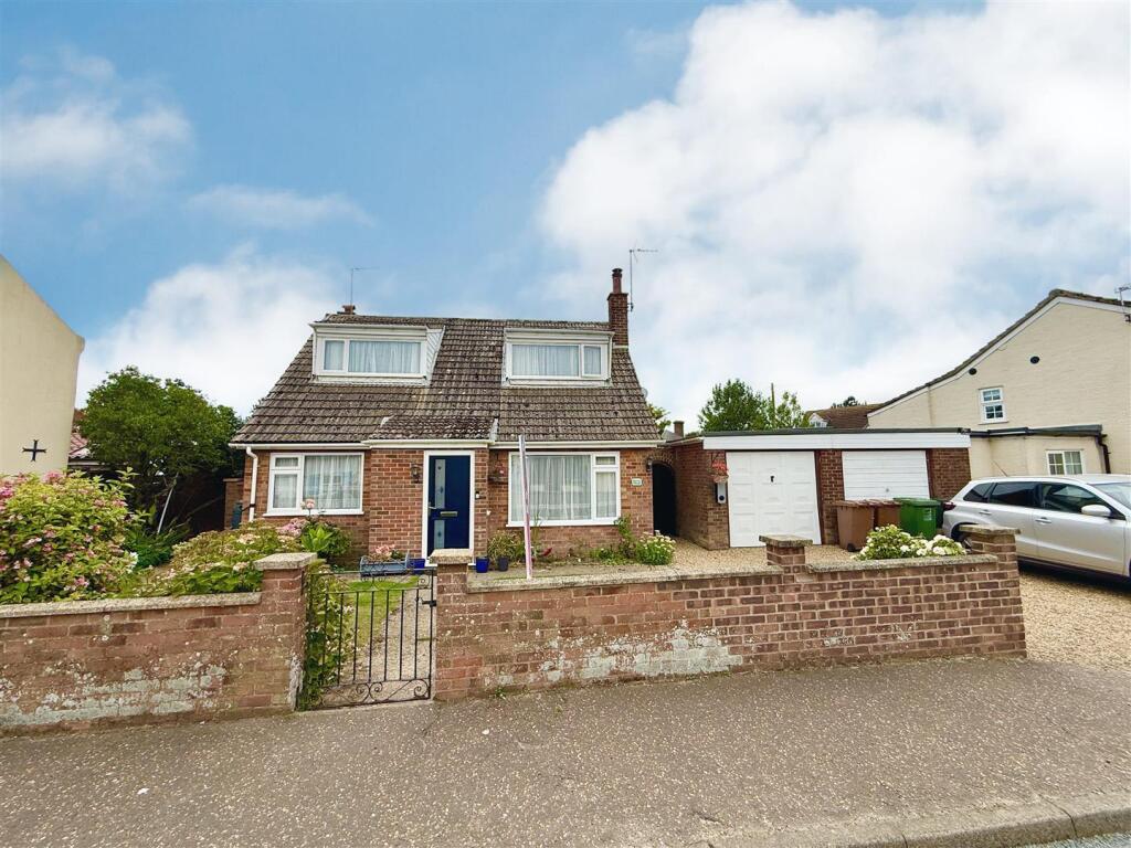 Main image of property: The Street, Sea Palling NR12 0PU