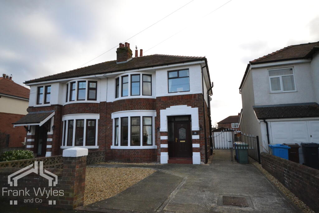 3 bedroom semidetached house for sale in Clive Avenue, Lytham St Annes