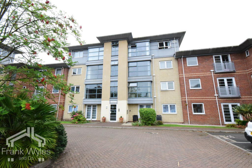 Main image of property: Apartment 25, Hollinshead House, Bailey Avenue, Lytham St. Annes, Lancashire