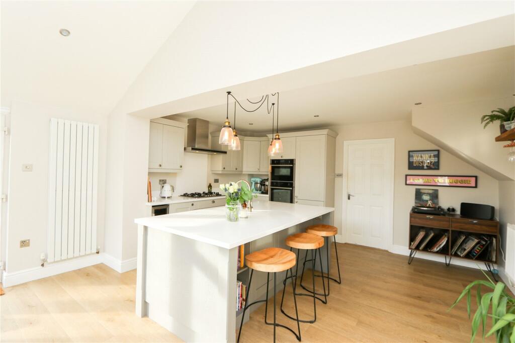 Additional property image - Cornfield Close, Bradley Stoke, Bristol, South Gloucestershire, BS32