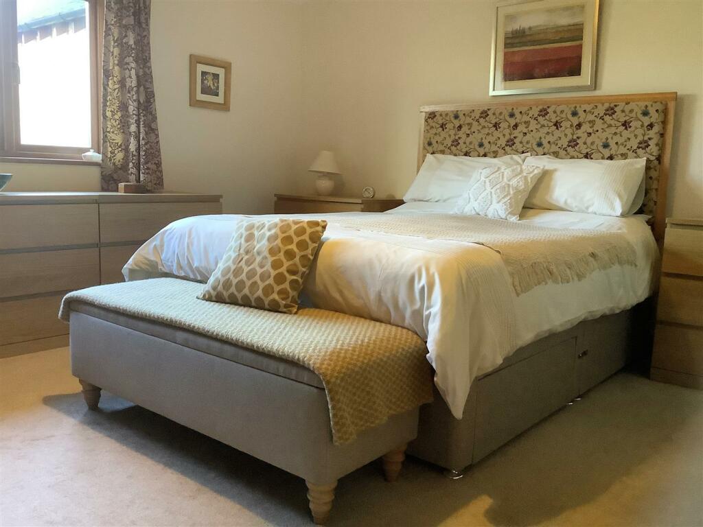 4 bedroom detached bungalow for sale in Leadbrook Drive, Flint, CH6