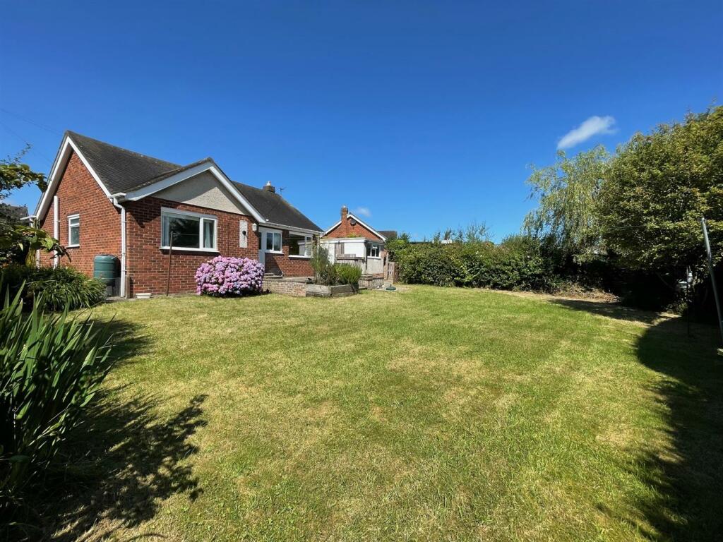 Main image of property: 14 Nant Y Patrick, Trefnant, St Asaph, LL17 0BN