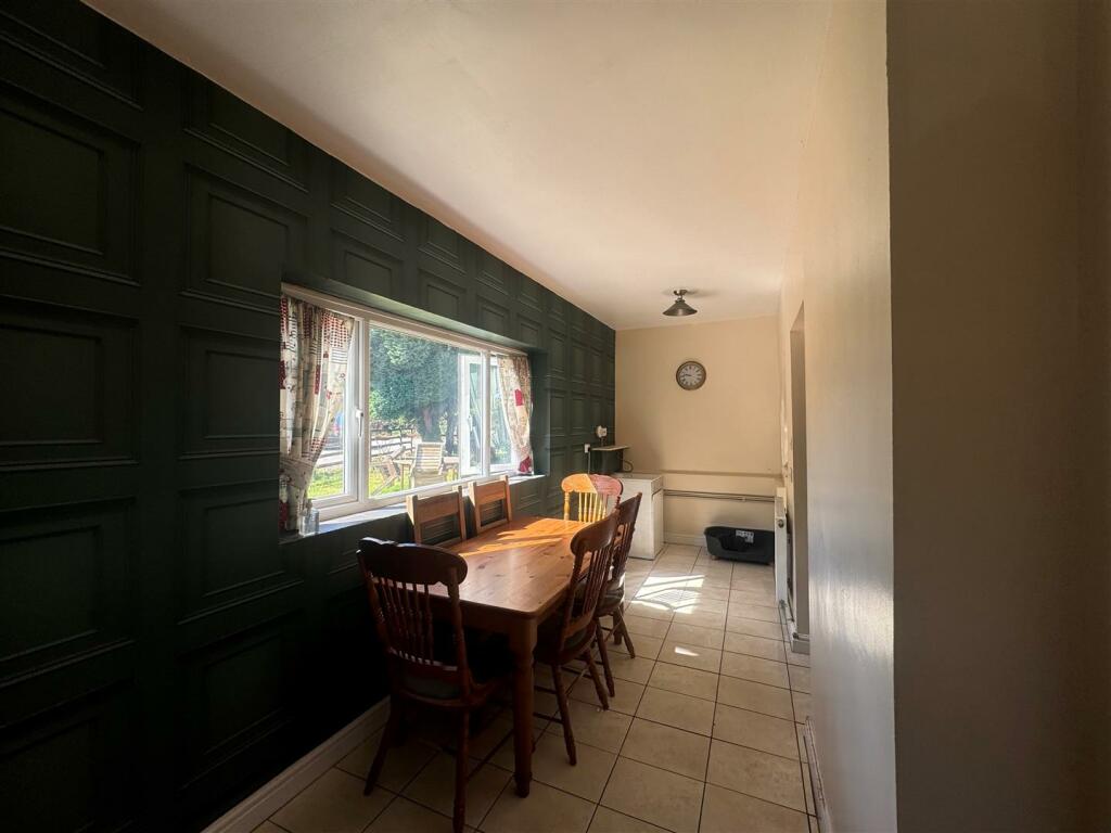 Additional property image - St. Asaph Road, Lloc