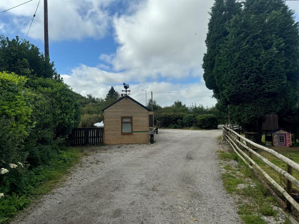Additional property image - St. Asaph Road, Lloc