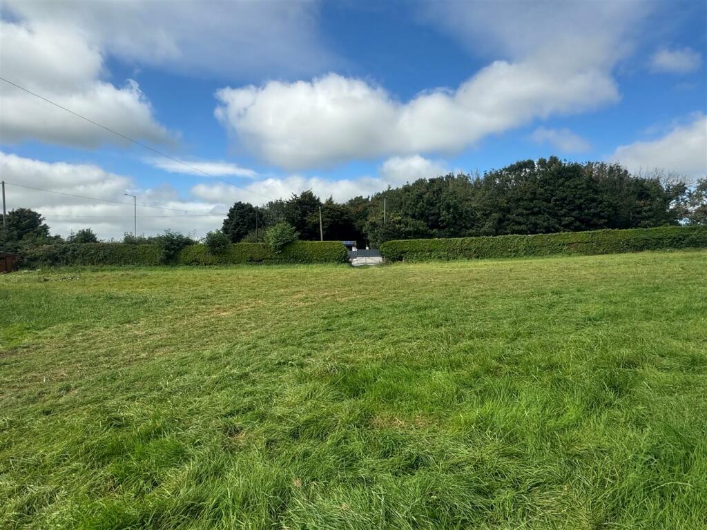 Additional property image - St. Asaph Road, Lloc