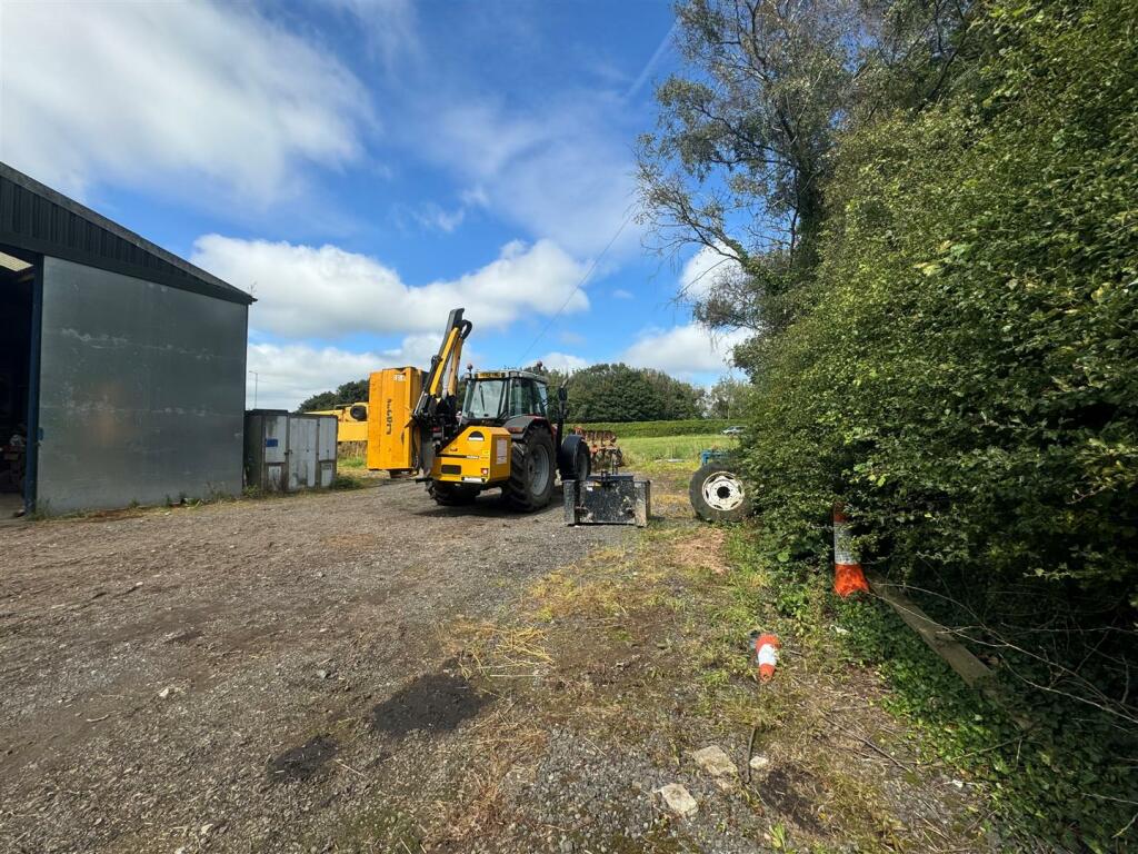 Additional property image - St. Asaph Road, Lloc