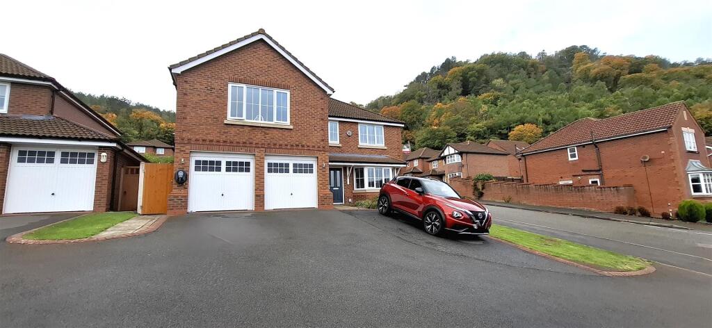 Main image of property: Lon Y Berllan, Abergele