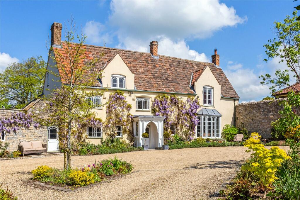 5 bedroom detached house for sale in Middle Road, Cossington