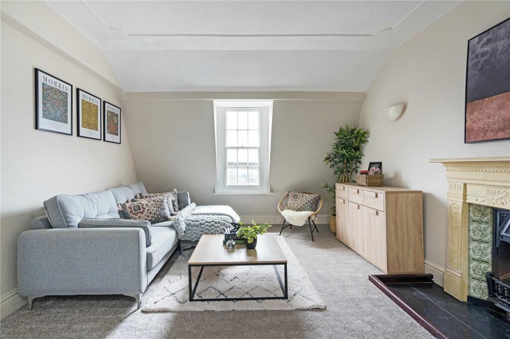 Additional property image - Royal York Crescent, Clifton, Bristol, BS8