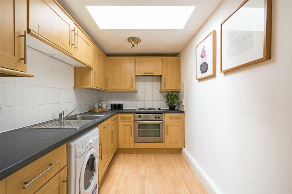 Additional property image - Royal York Crescent, Clifton, Bristol, BS8