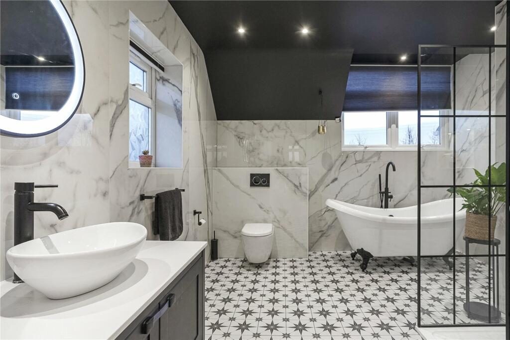 Additional property image - Lower Strode Road, Clevedon, Somerset, BS21