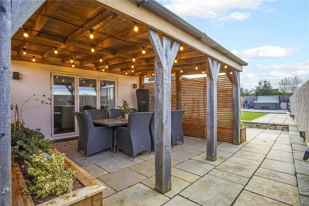 Additional property image - Lower Strode Road, Clevedon, Somerset, BS21