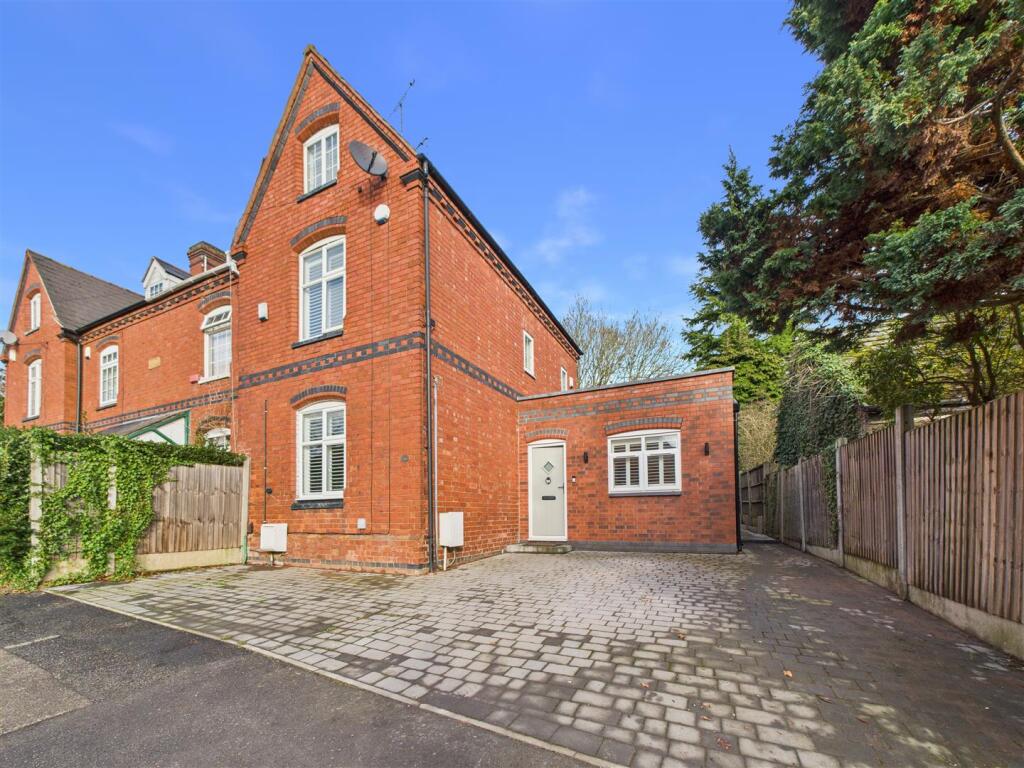 Main image of property: South Avenue, Stoke Park, Coventry