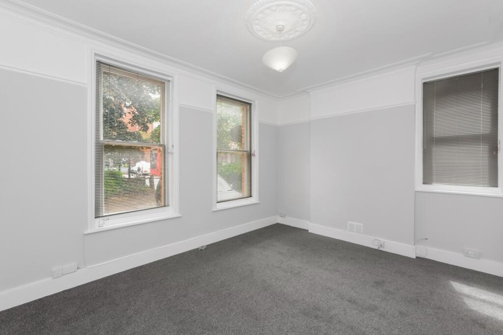 Main image of property: Bromley Road, London, SE6