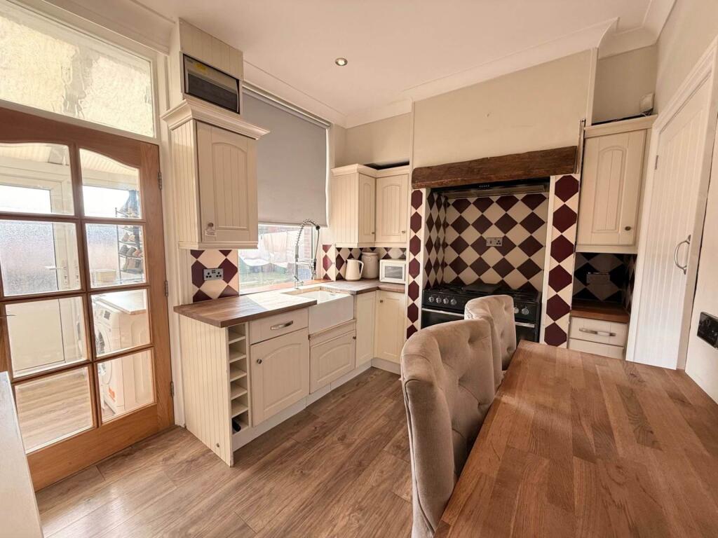 Main image of property: Painthorpe Lane, Wakefield, WF4 3HE