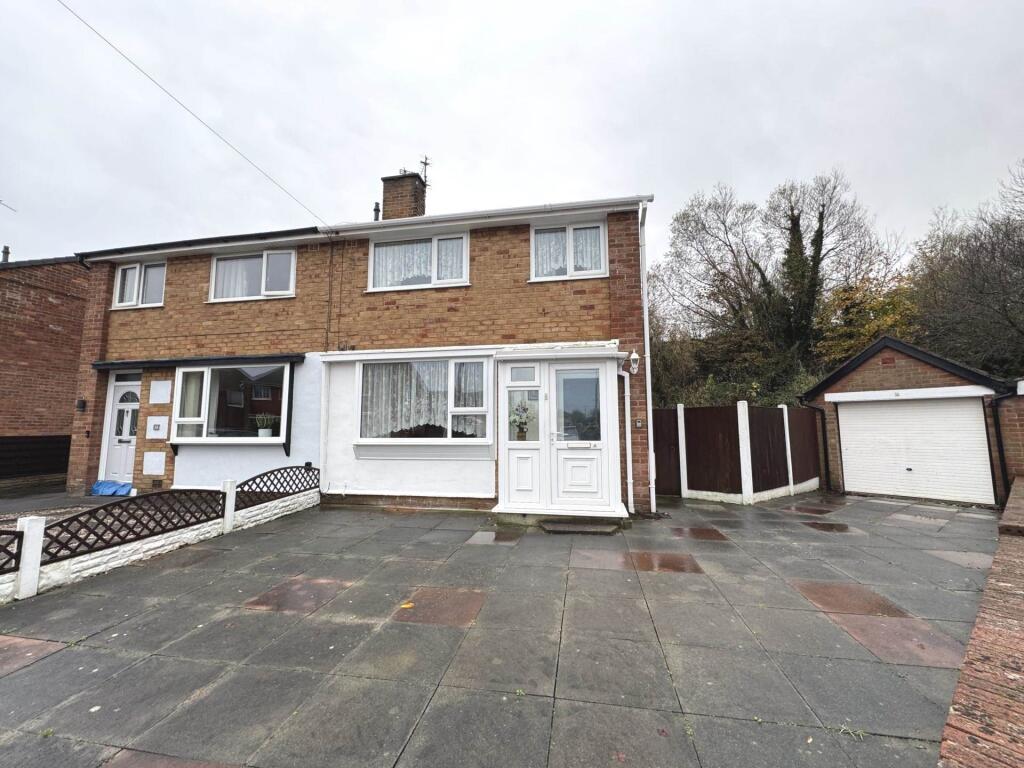 Main image of property: Hurstmere Avenue, Blackpool, FY4 3EJ