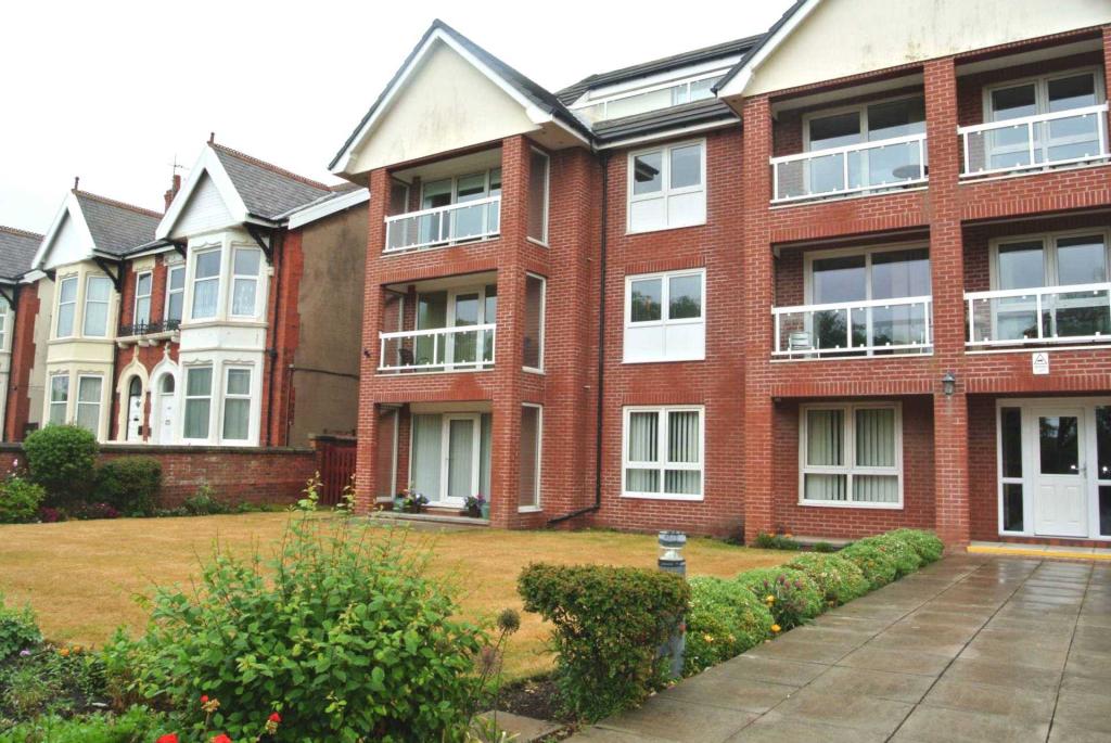 2 bedroom apartment for sale in Herne Hill Lodge, Lytham Road, Blackpool, FY4 1RB, FY4