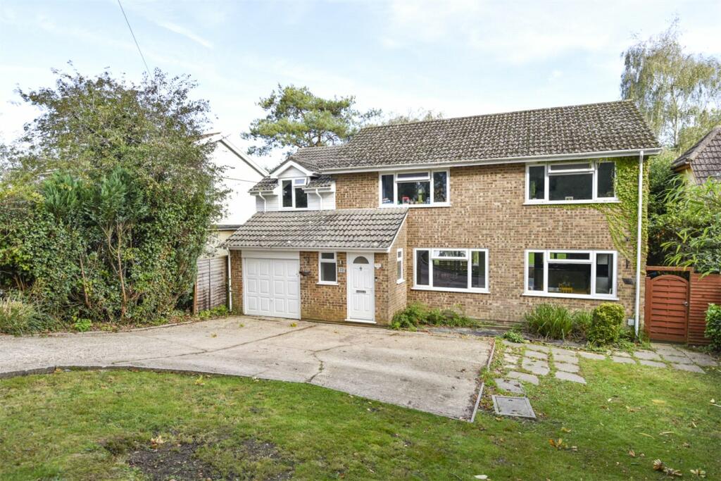 5 bedroom detached house for sale in Pilford Heath Road, Colehill