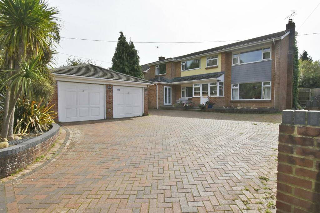 5 bedroom detached house for sale in Higher Merley Lane, Corfe Mullen