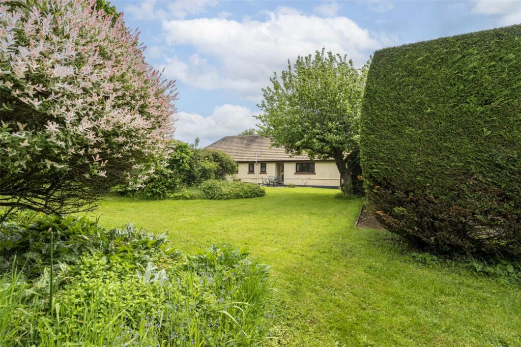 4 bedroom bungalow for sale in Gaunts Common, Wimborne, Dorset, BH21