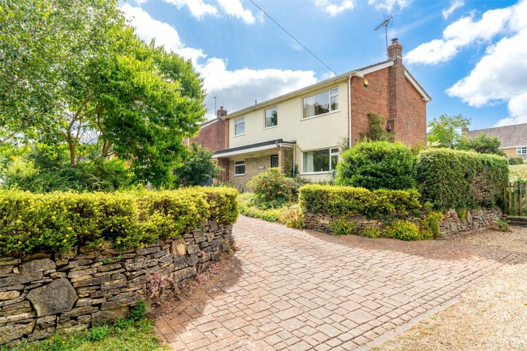 4 bedroom detached house for sale in Higher Merley Lane, Corfe Mullen