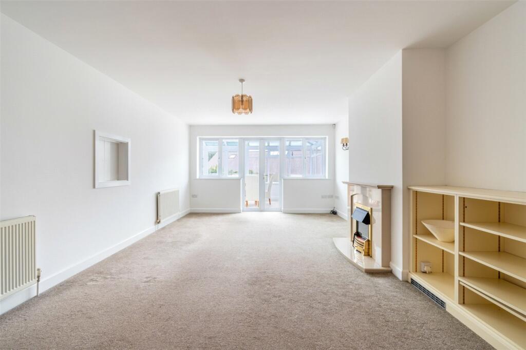 Additional property image - Boundary Drive, Wimborne, Dorset, BH21