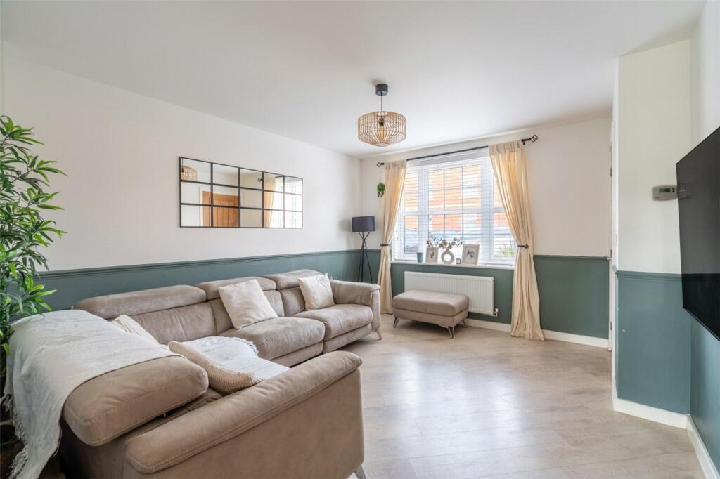 Additional property image - Wheatsheaf Road, Wimborne, Dorset, BH21