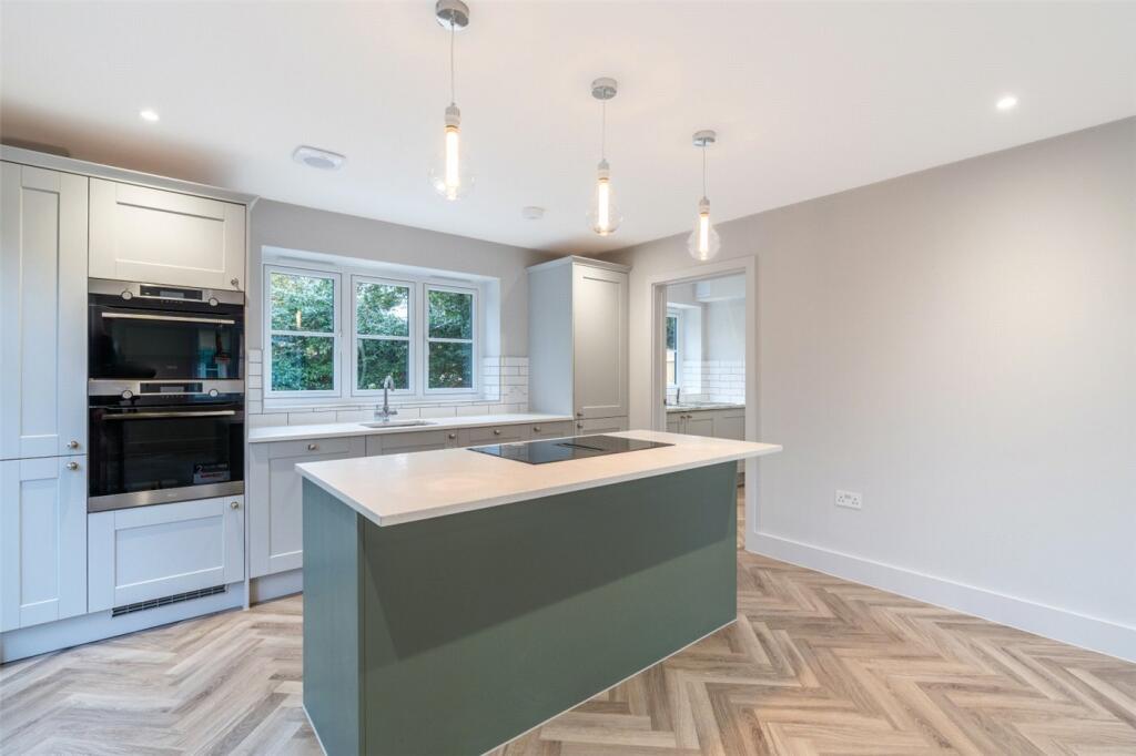 Additional property image - Rowlands Hill, Wimborne, Dorset, BH21