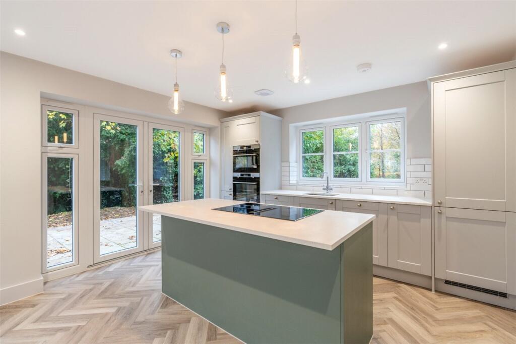 Additional property image - Rowlands Hill, Wimborne, Dorset, BH21
