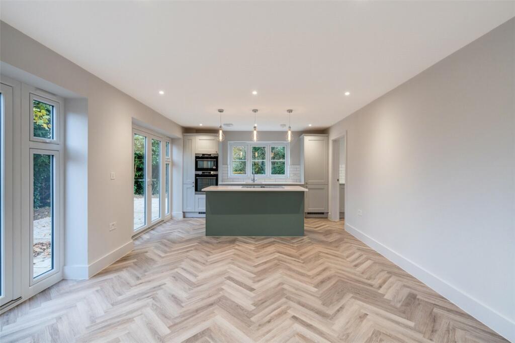 Additional property image - Rowlands Hill, Wimborne, Dorset, BH21