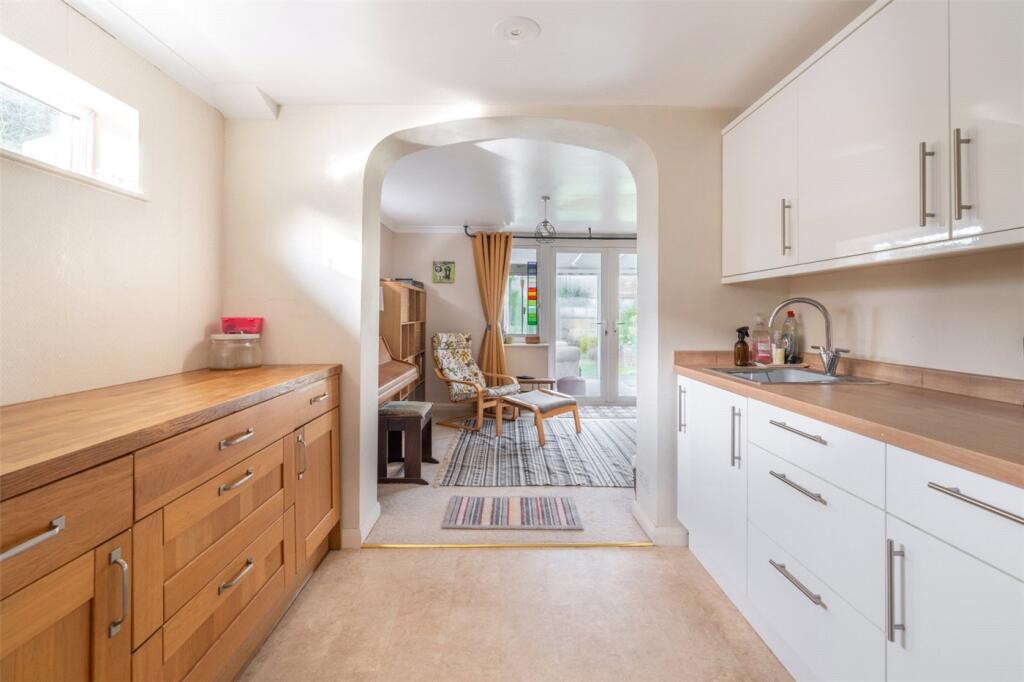 Additional property image - Hayes Lane, Colehill, Wimborne, Dorset, BH21