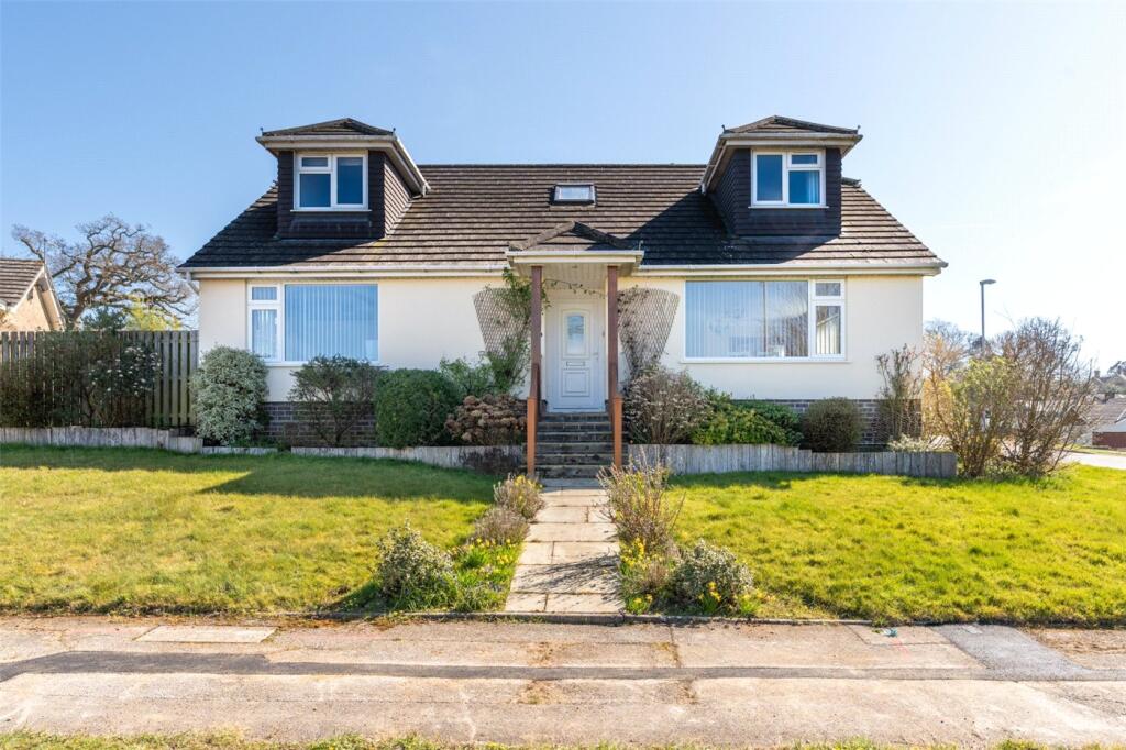 Main image of property: Glendale Close, Wimborne, Dorset, BH21