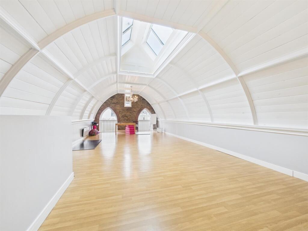 Main image of property: Avenue Road, Ilfracombe