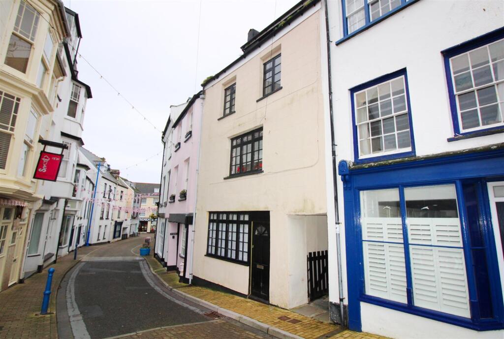 Main image of property: 8 Fore Street