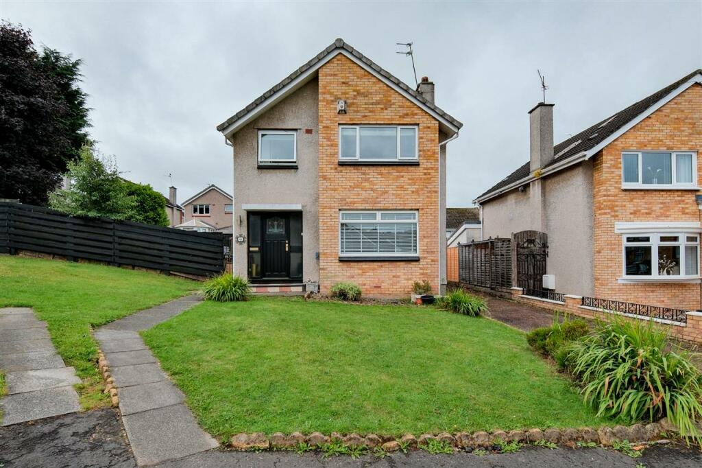 4 bedroom detached house for sale in Helmsdale Avenue, Blantyre, G72