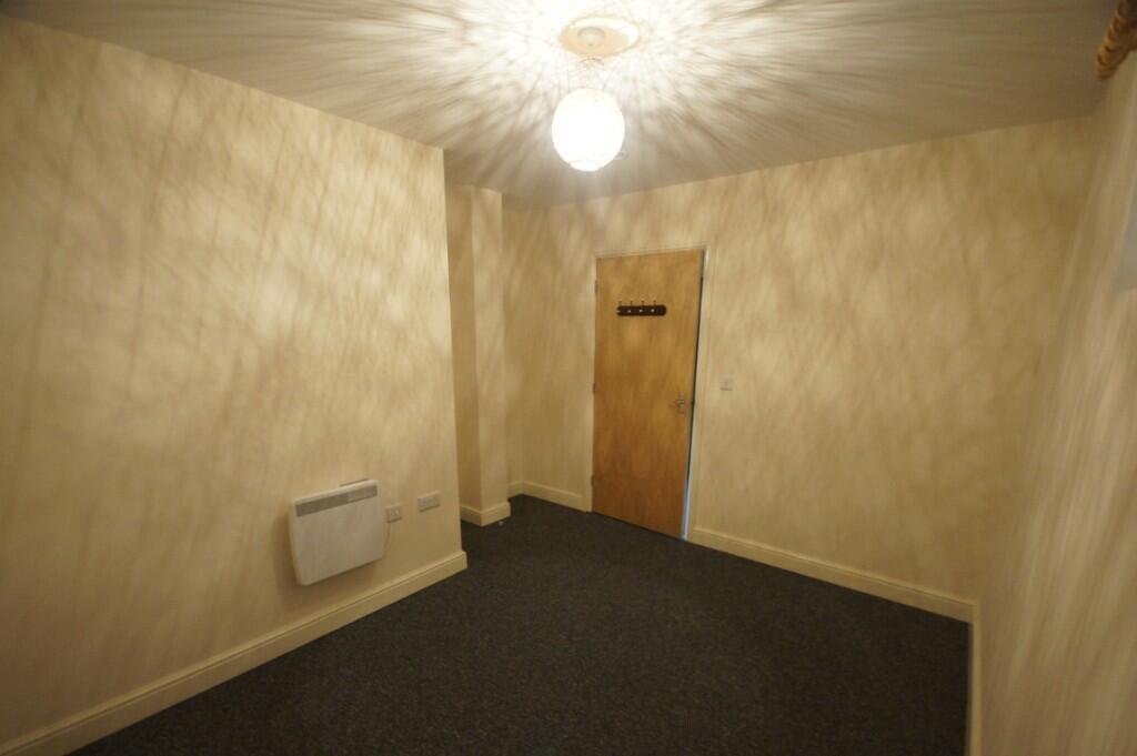 2 bedroom apartment for sale in Wren Nest Mill, Glossop Brook Rd