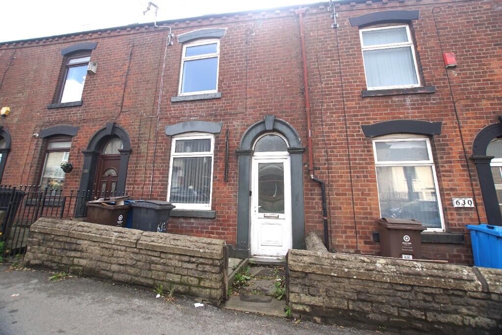 Main image of property: Huddersfield Road, Oldham, OL4 3NL **PRIVATE GARDEN**