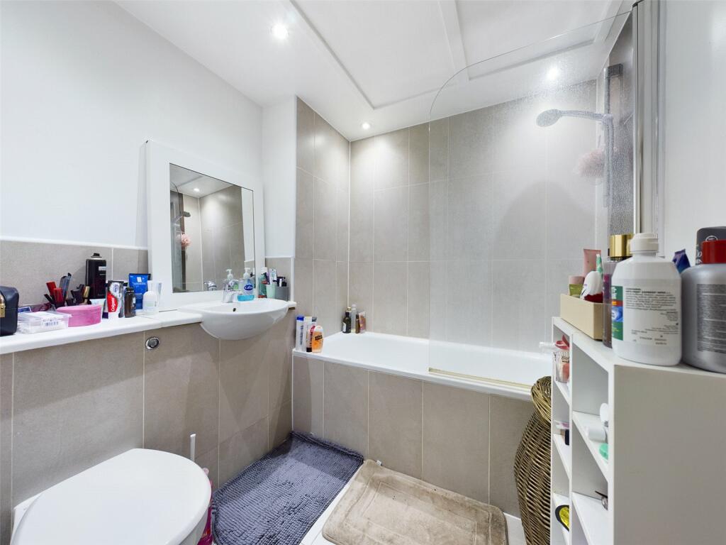 Additional property image - Brighton Belle, Stroudley Road, Brighton, East Sussex, BN1